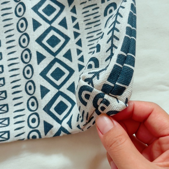 NWOT Small tote wrist bag - Picture 6 of 8